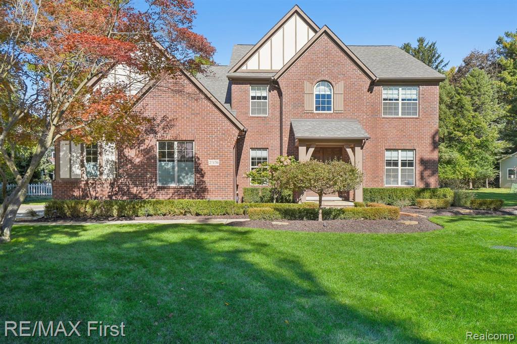 27170 Gardenway Road Franklin, MI 48025 - Photo 1 of 50 Gallery Image 1