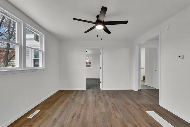 $299,900 | 309 East 2nd Street, Bonner Springs, KS 66012