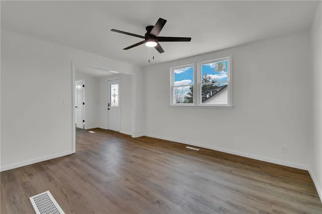 $299,900 | 309 East 2nd Street, Bonner Springs, KS 66012