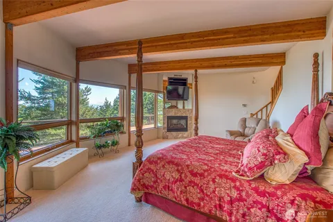 $1,950,000 | 1669 Day Lake Road, Orcas Island, WA 98245