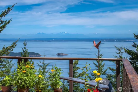 $1,950,000 | 1669 Day Lake Road, Orcas Island, WA 98245