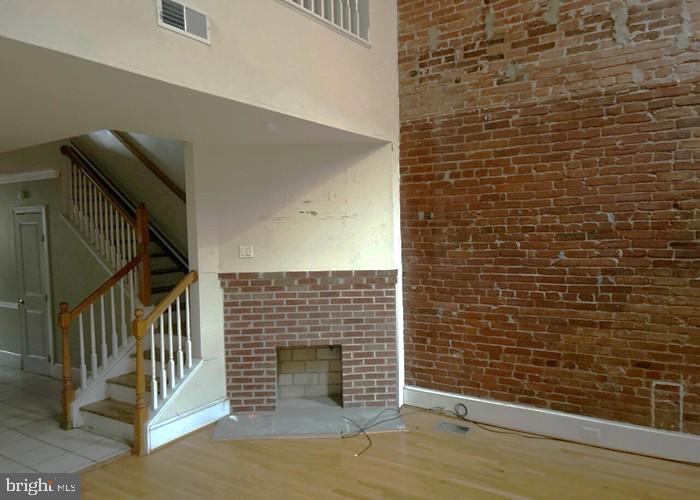 1303 Euclid Street Northwest Washington, DC 20009 - Photo 7 of 18