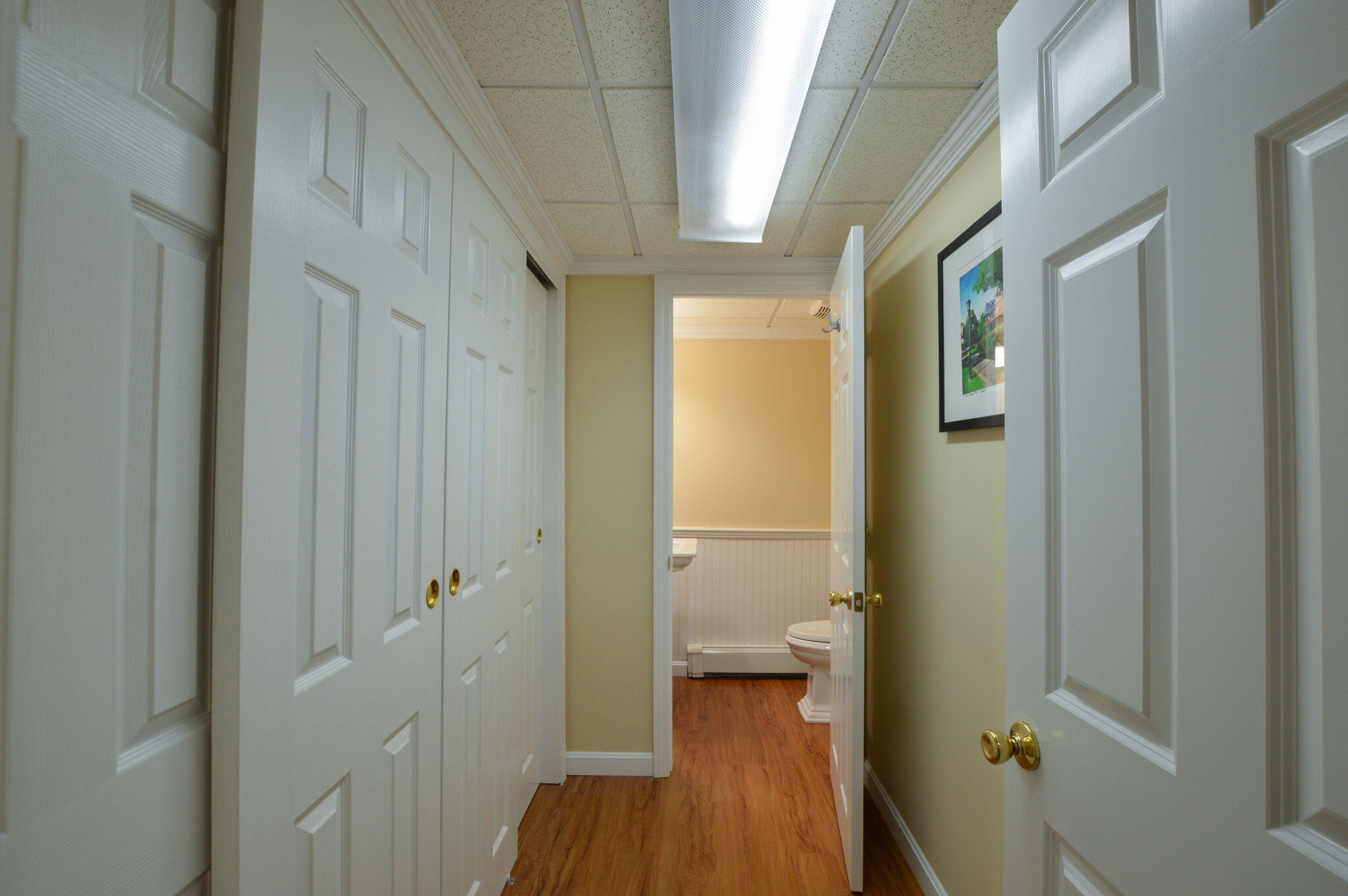 48 Hogan Drive Mashpee, MA 02649 - Photo 35 of 36 a bathroom with a shower