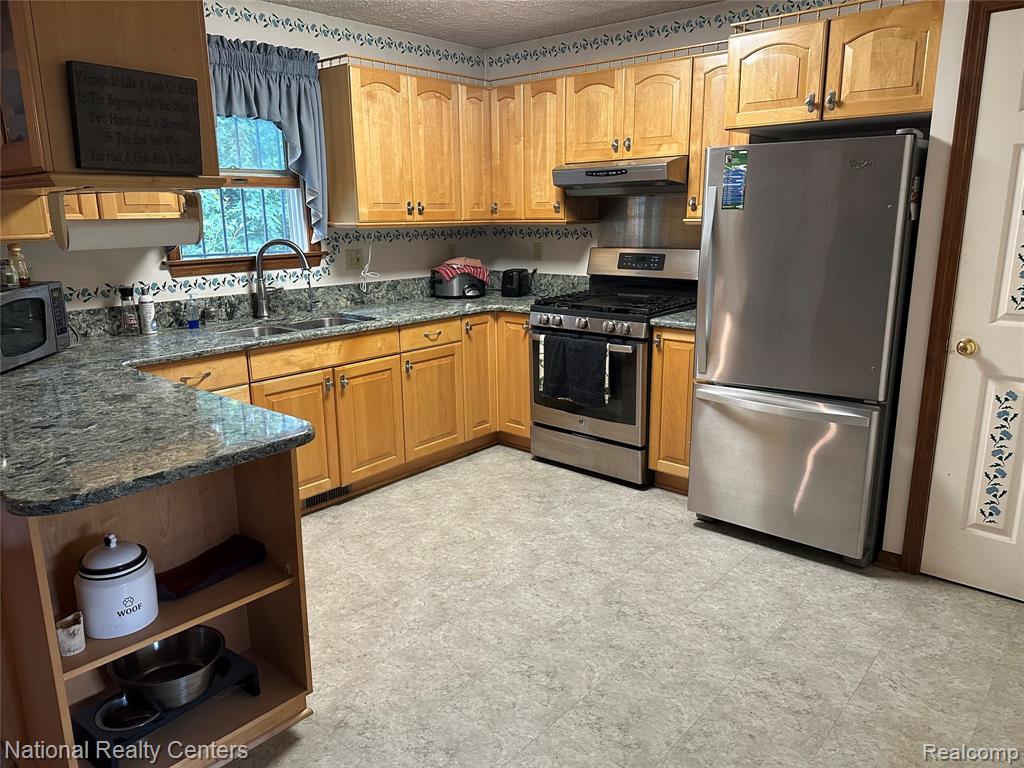 968 Tyrrell Road Bancroft, MI 48414 - Photo 12 of 34 Gallery Image 12