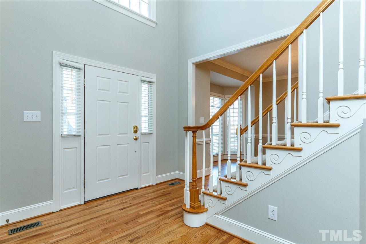4504 Olde Stream Court Raleigh, NC 27612 - Photo 3 of 30 Gallery Image 3