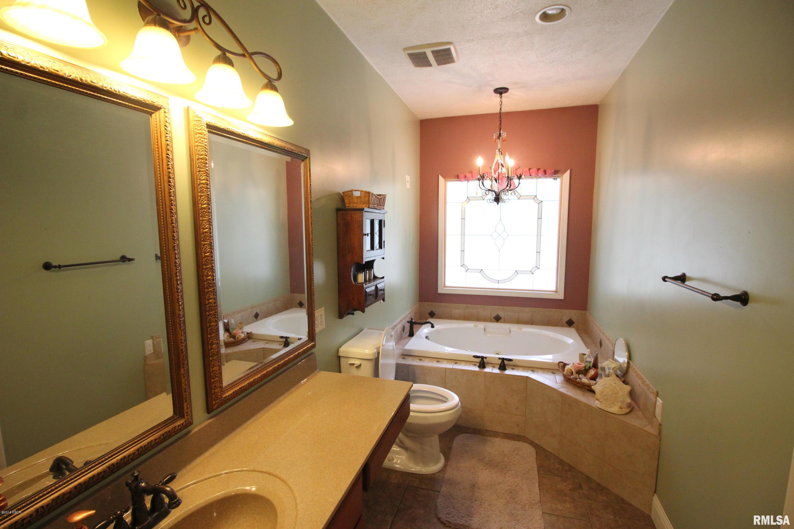 12677 Turkey Track Road Carterville, IL 62918 - Photo 18 of 33