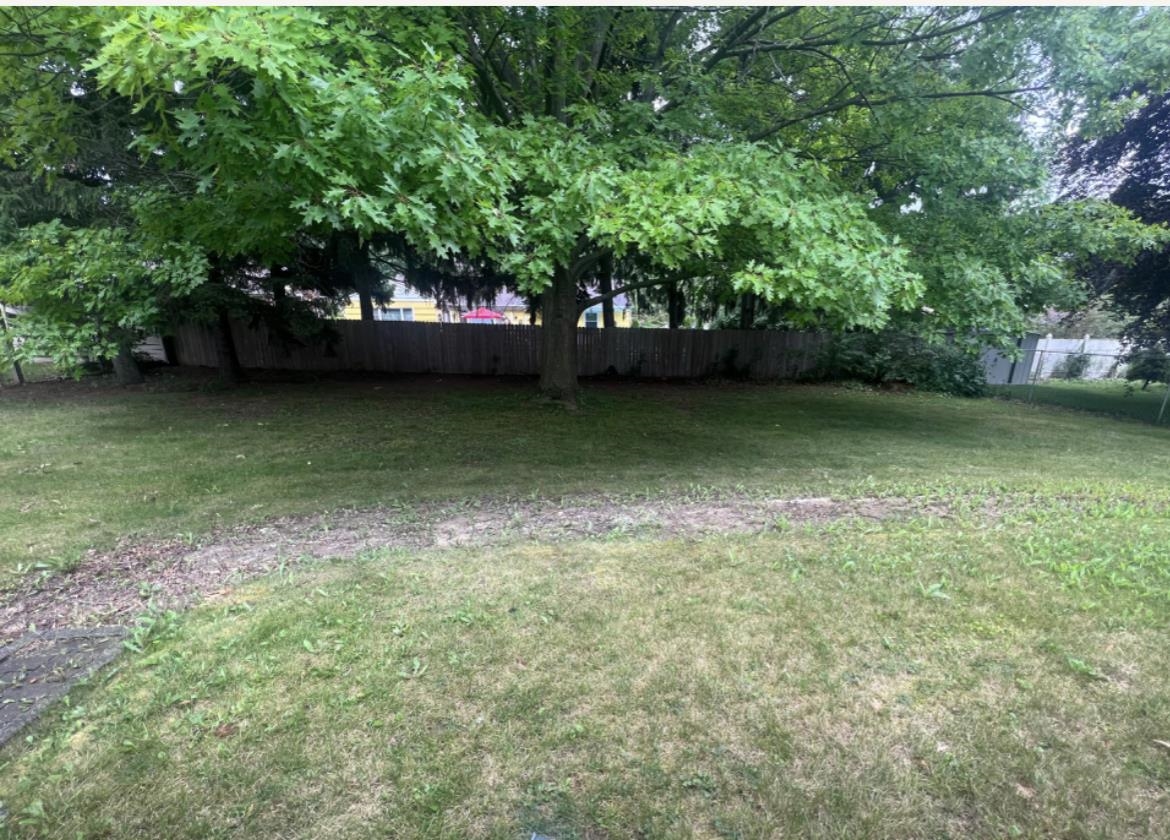 3517 Miller Road Flint, MI 48503 - Photo 6 of 28 50116082-5.JPG