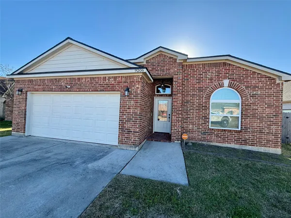 $2,300 | 9206 Anna Street, Needville, TX 77461