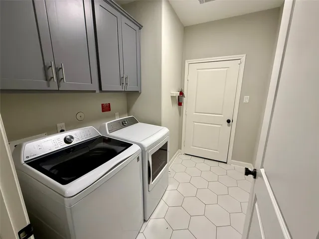 $2,700 | 9206 Anna Street, Needville, TX 77461