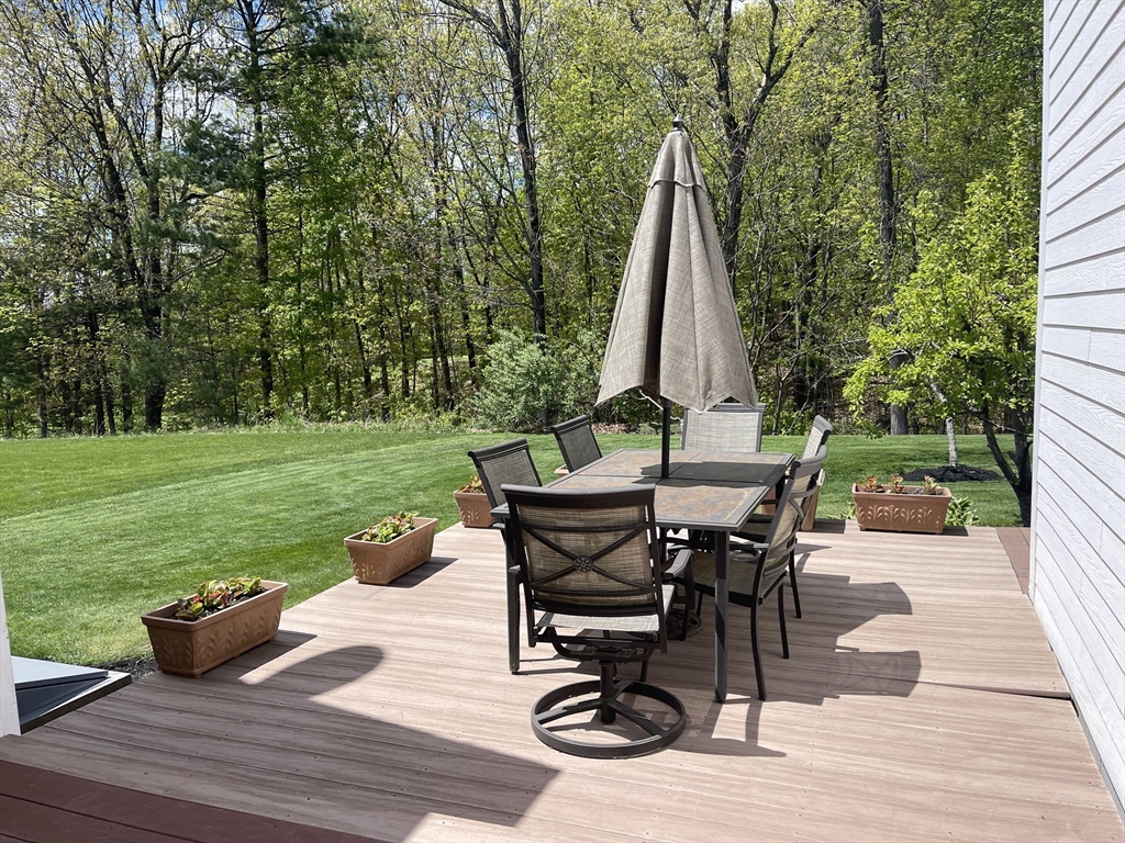 116 Nicholas Drive Lancaster, MA 01523 - Photo 15 of 42