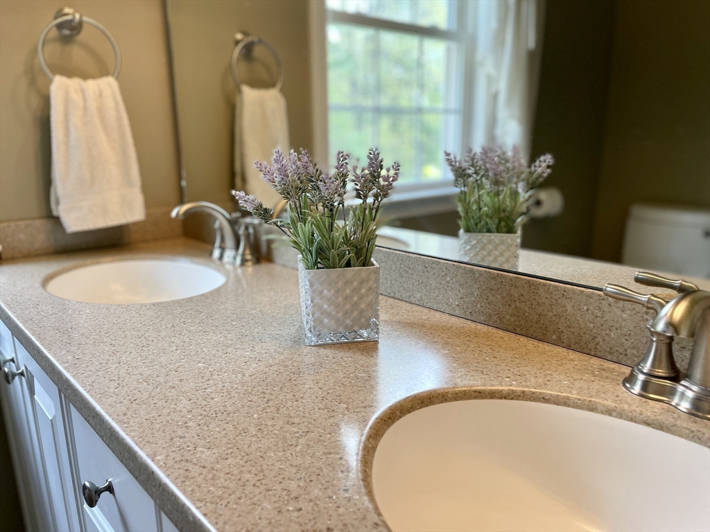 116 Nicholas Drive Lancaster, MA 01523 - Photo 34 of 42