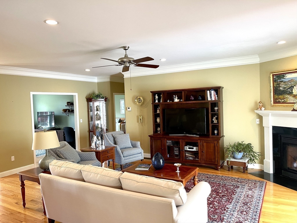 116 Nicholas Drive Lancaster, MA 01523 - Photo 9 of 42