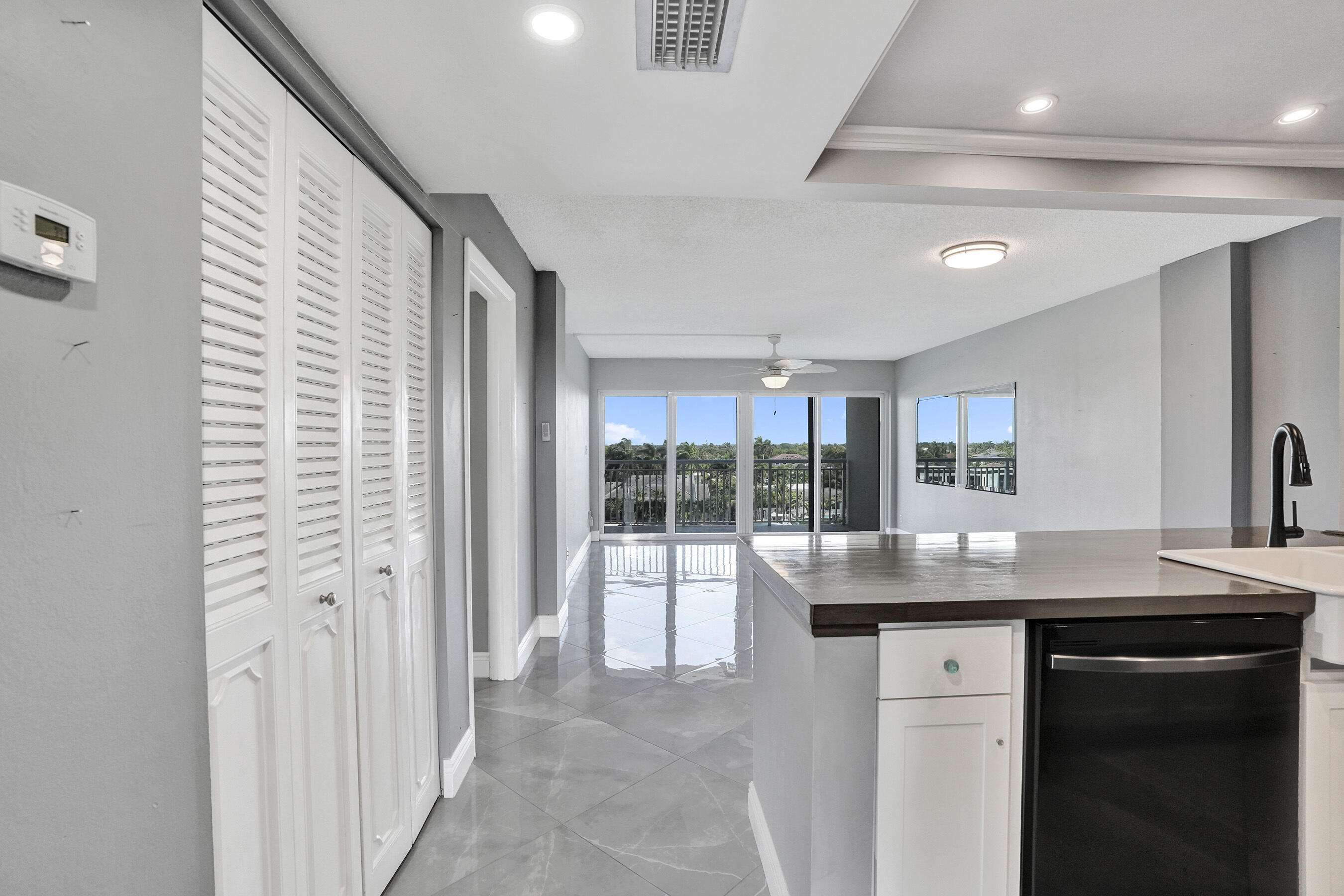 2611 North Riverside Drive, Unit 604 Pompano Beach, FL 33062 - Photo 7 of 72 DSC07788
