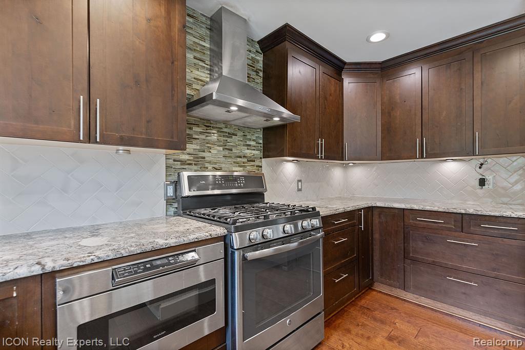 1533 Walton Boulevard Rochester Hills, MI 48309 - Photo 11 of 30