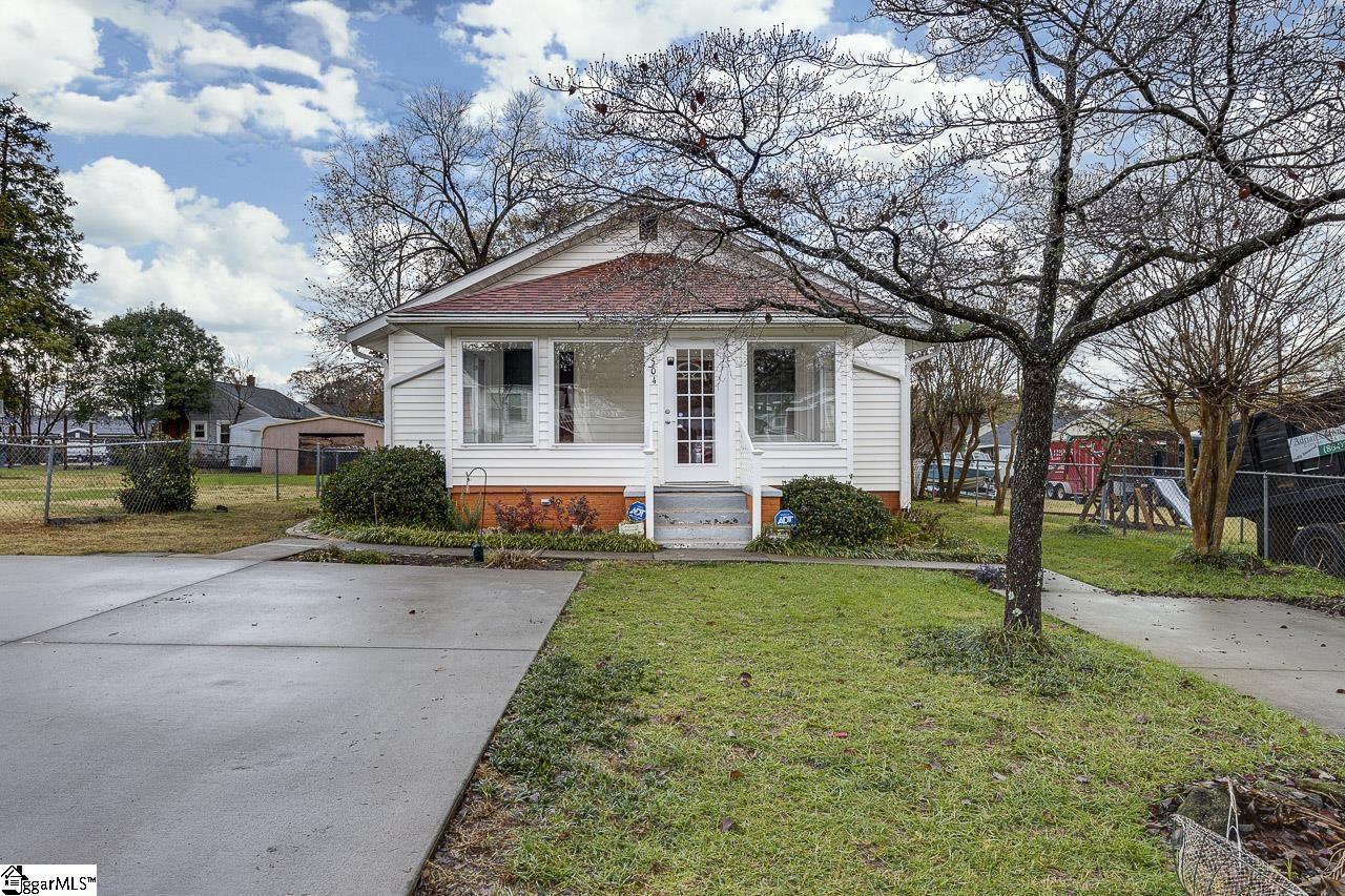 504 McCrary Street Greenville, SC 29609 - Photo 1 of 37 Gallery Image 1