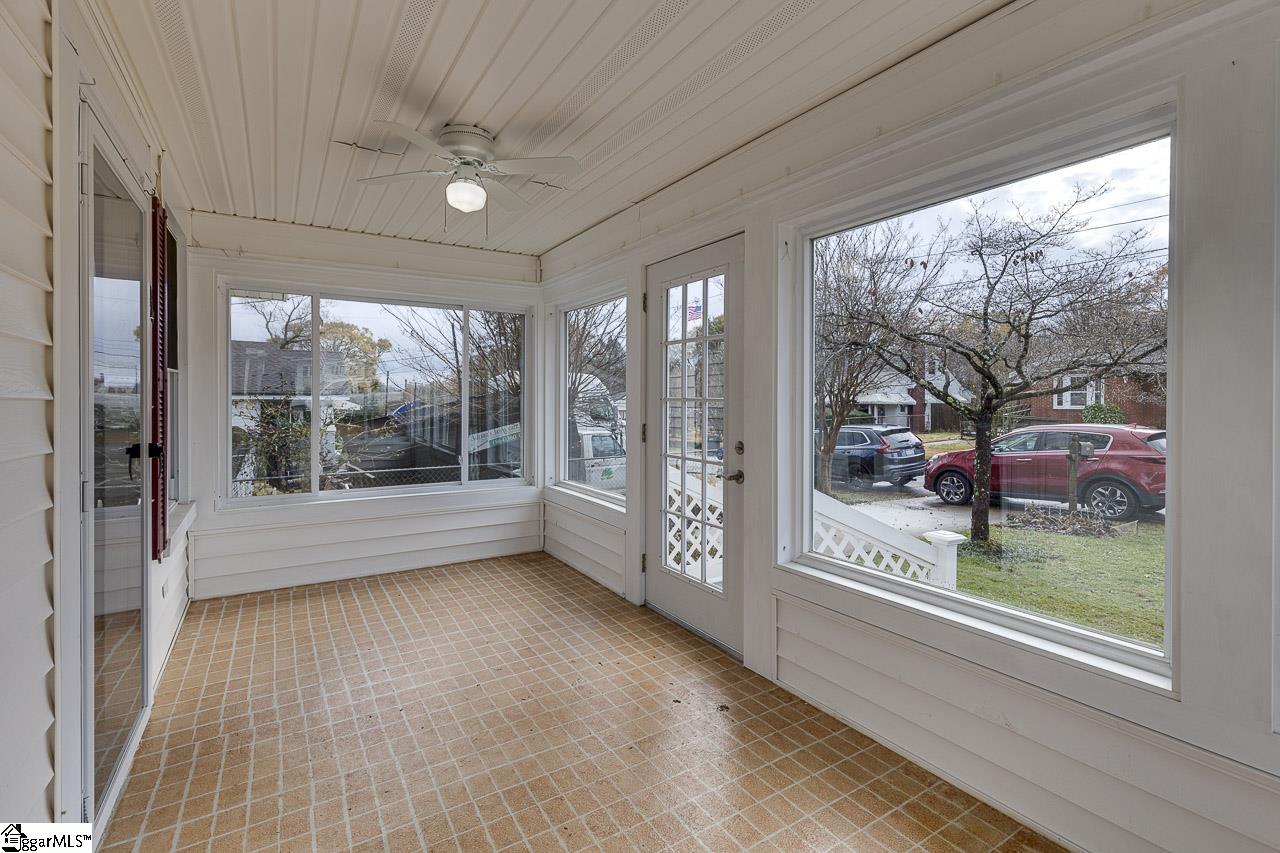 504 McCrary Street Greenville, SC 29609 - Photo 5 of 37 Gallery Image 5
