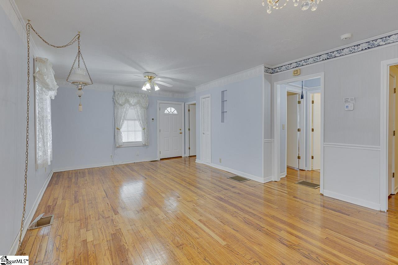 504 McCrary Street Greenville, SC 29609 - Photo 10 of 37 Gallery Image 10