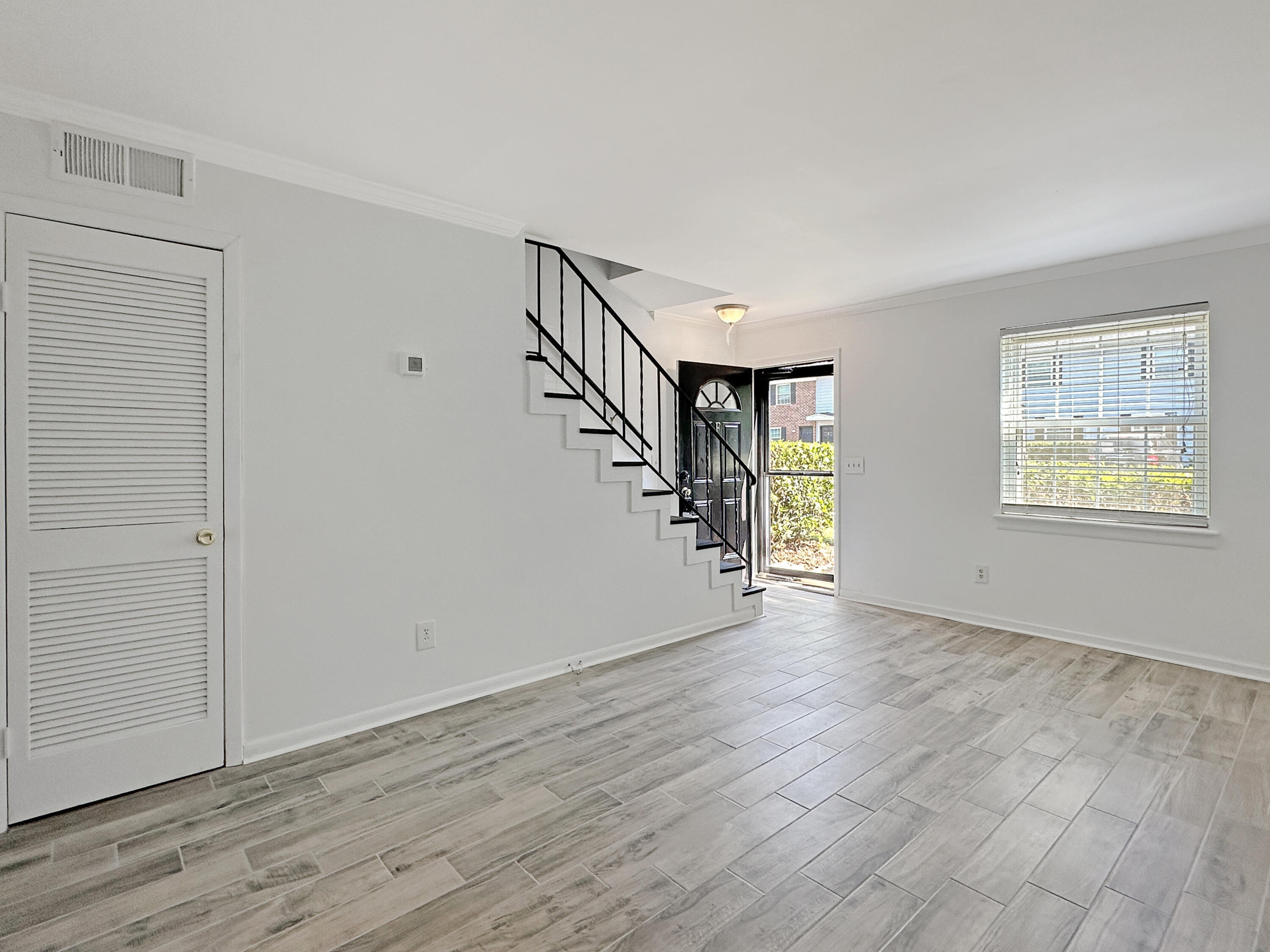 21 Rivers Point Row, Unit 13F Charleston, SC 29412 - Photo 6 of 30 IMG_0552