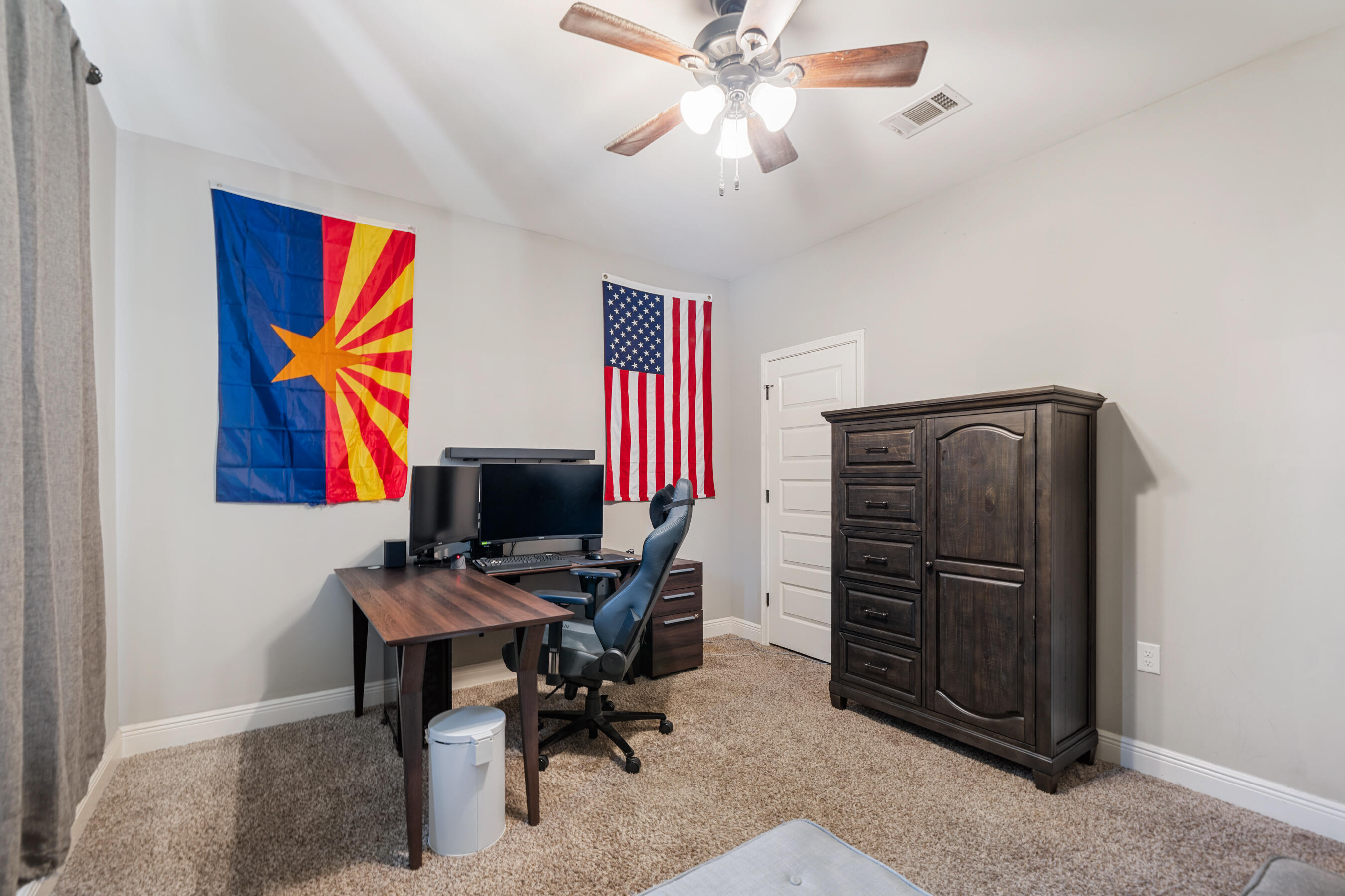 801 Playground Road Fort Walton Beach, FL 32547 - Photo 26 of 38 a bedroom with a workspace