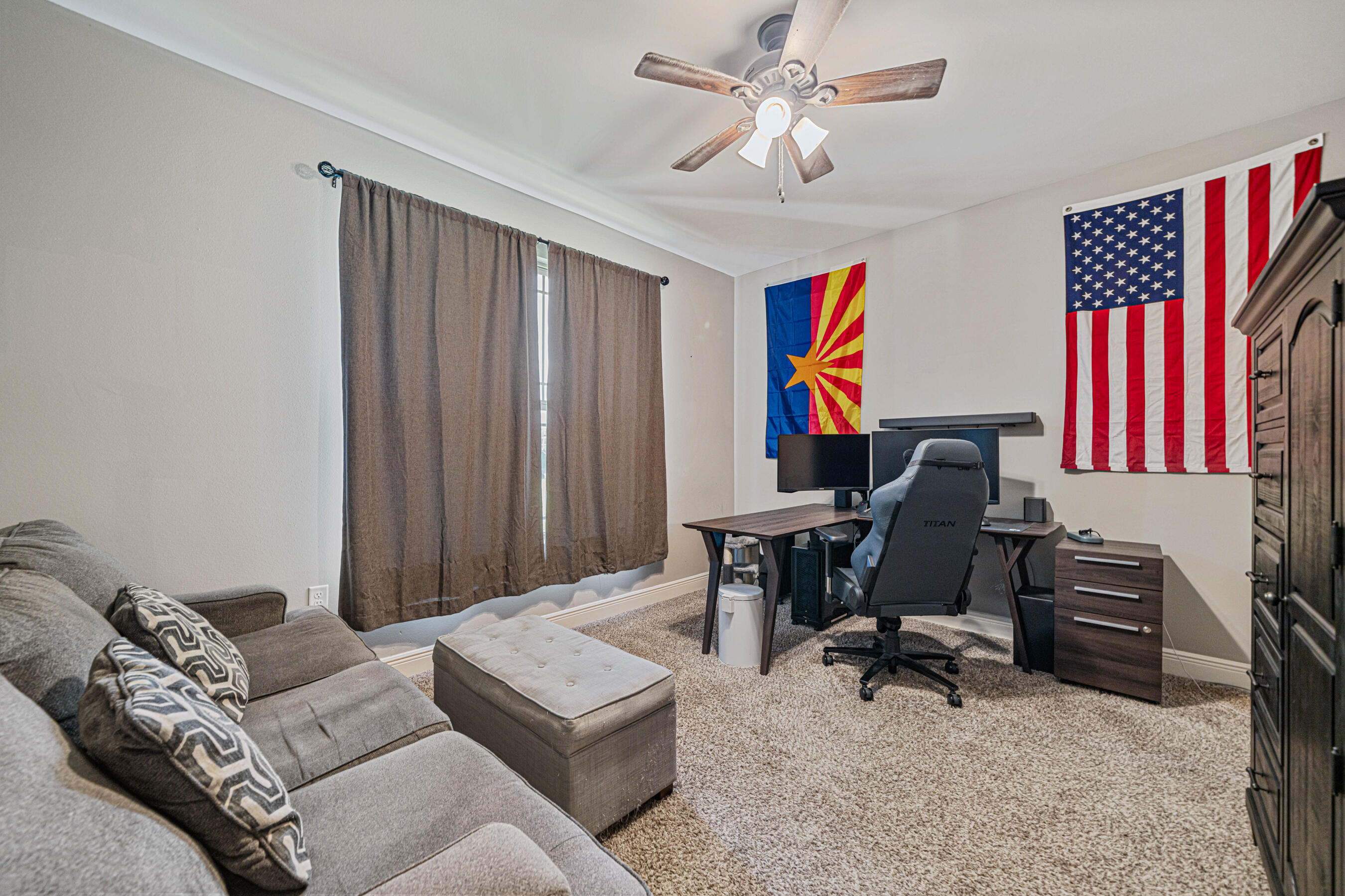 801 Playground Road Fort Walton Beach, FL 32547 - Photo 27 of 38 a work room with furniture and a rug