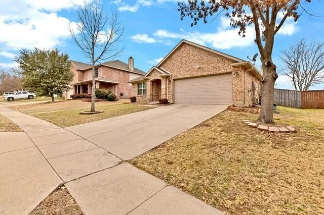 $395,000 | 113 Ellicott Drive, Roanoke, TX 76262