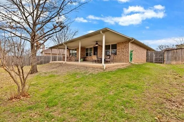 $395,000 | 113 Ellicott Drive, Roanoke, TX 76262