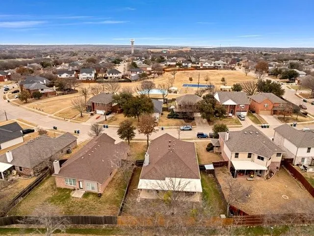 $395,000 | 113 Ellicott Drive, Roanoke, TX 76262