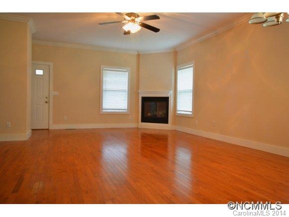 184 Pineview Road Asheville, NC 28804 - Photo 3 of 10 Gallery Image 3