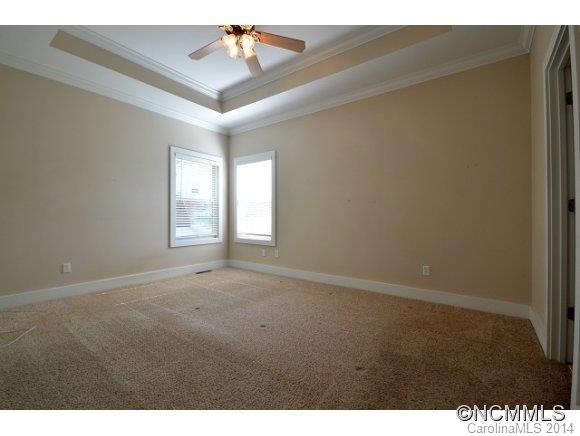 184 Pineview Road Asheville, NC 28804 - Photo 5 of 10 Gallery Image 5