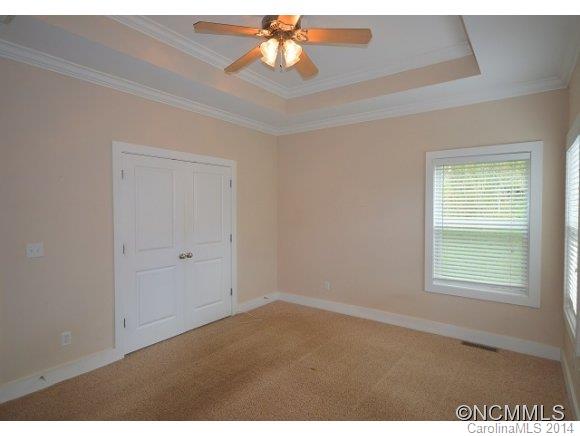 184 Pineview Road Asheville, NC 28804 - Photo 7 of 10 Gallery Image 7