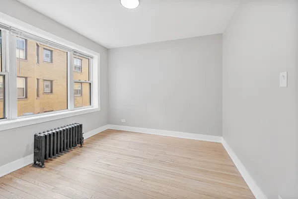 $1,412 | 7375 North Damen Avenue, Unit H2, Chicago, IL 60645