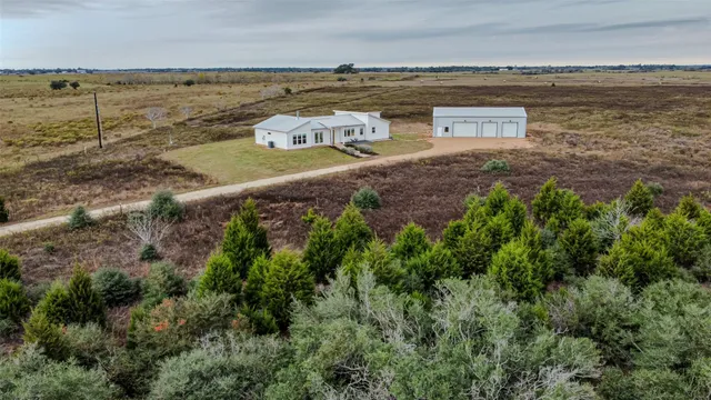 $3,200 | 7789 Gosler Road, Sealy, TX 77474