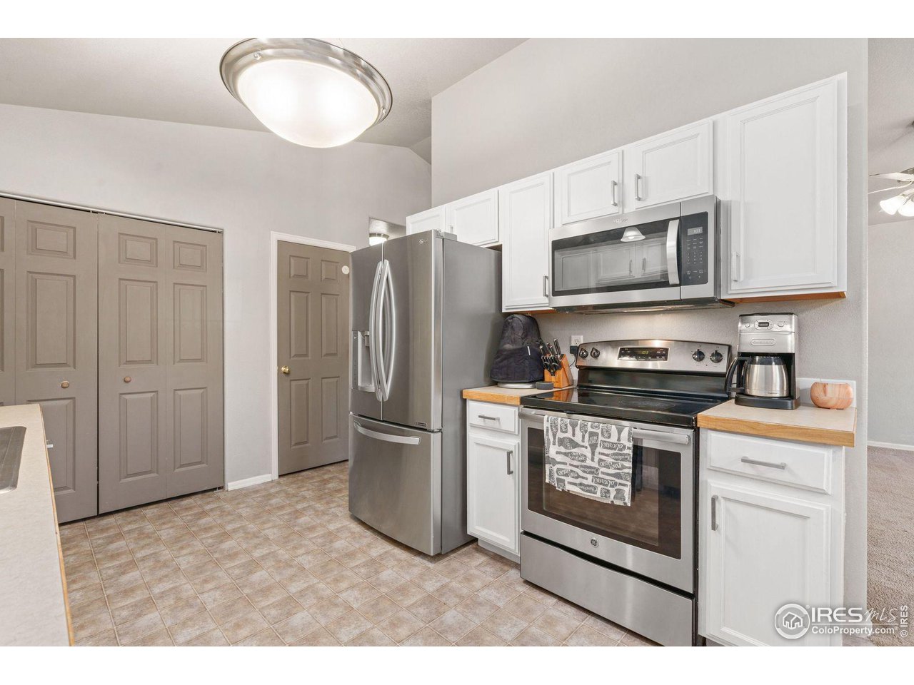 4418 West 30th Street Road Greeley, CO 80634 - Photo 7 of 24 Large storage pantry