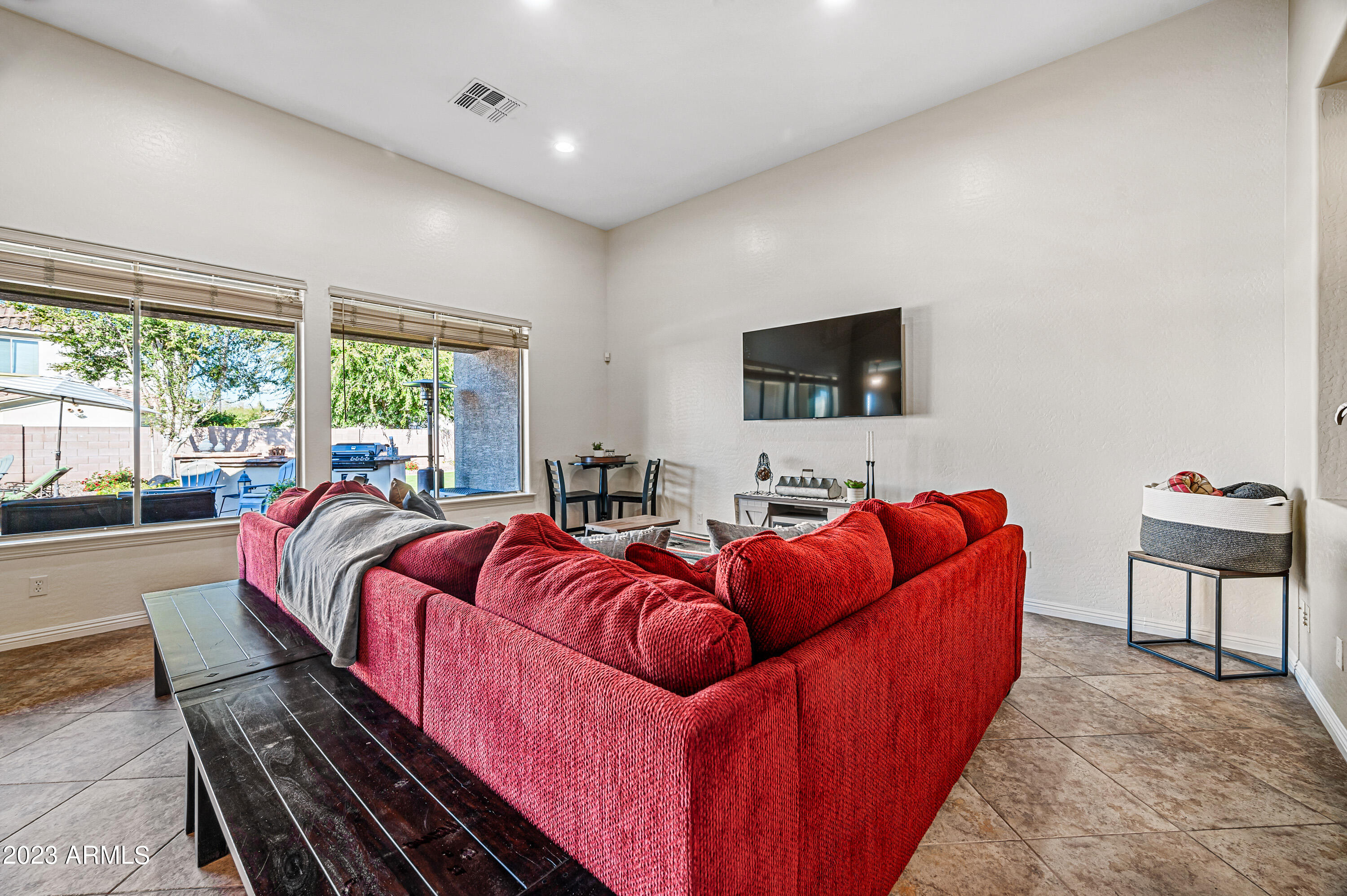 702 East Hopkins Road Gilbert, AZ 85295 - Photo 17 of 78 10-ocupix-702EHR