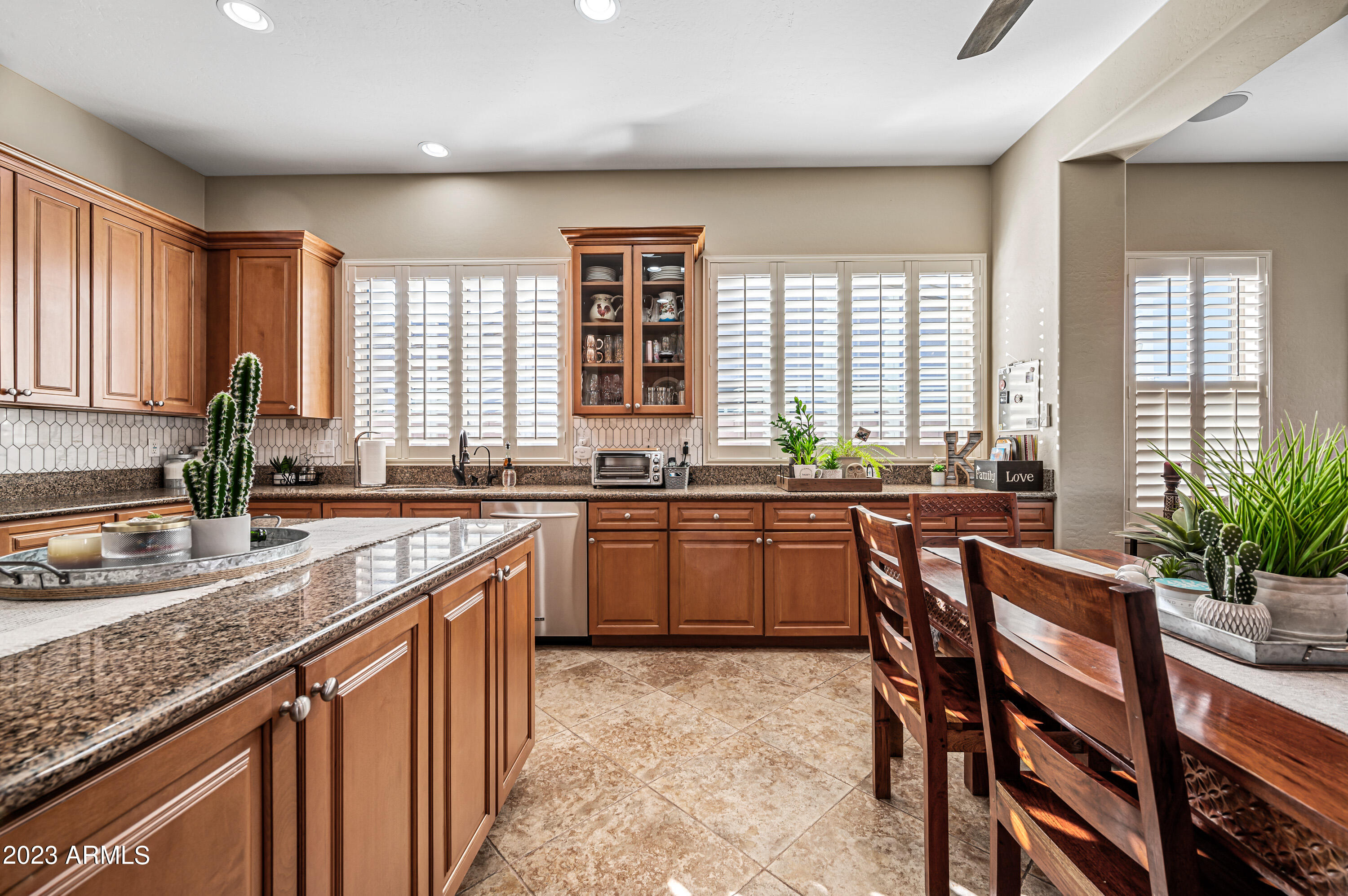 702 East Hopkins Road Gilbert, AZ 85295 - Photo 23 of 78 52-ocupix-702EHR
