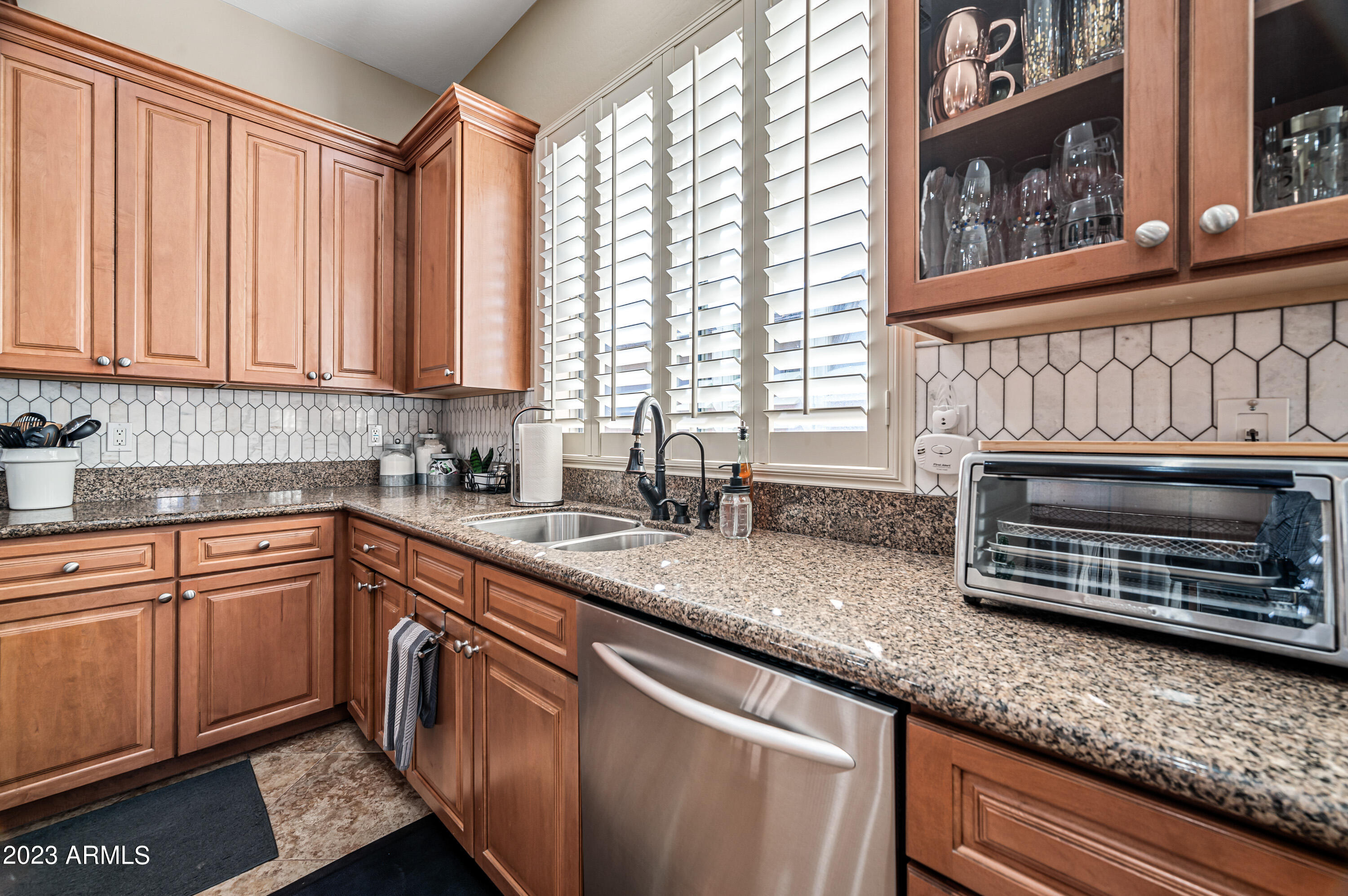 702 East Hopkins Road Gilbert, AZ 85295 - Photo 27 of 78 55-ocupix-702EHR
