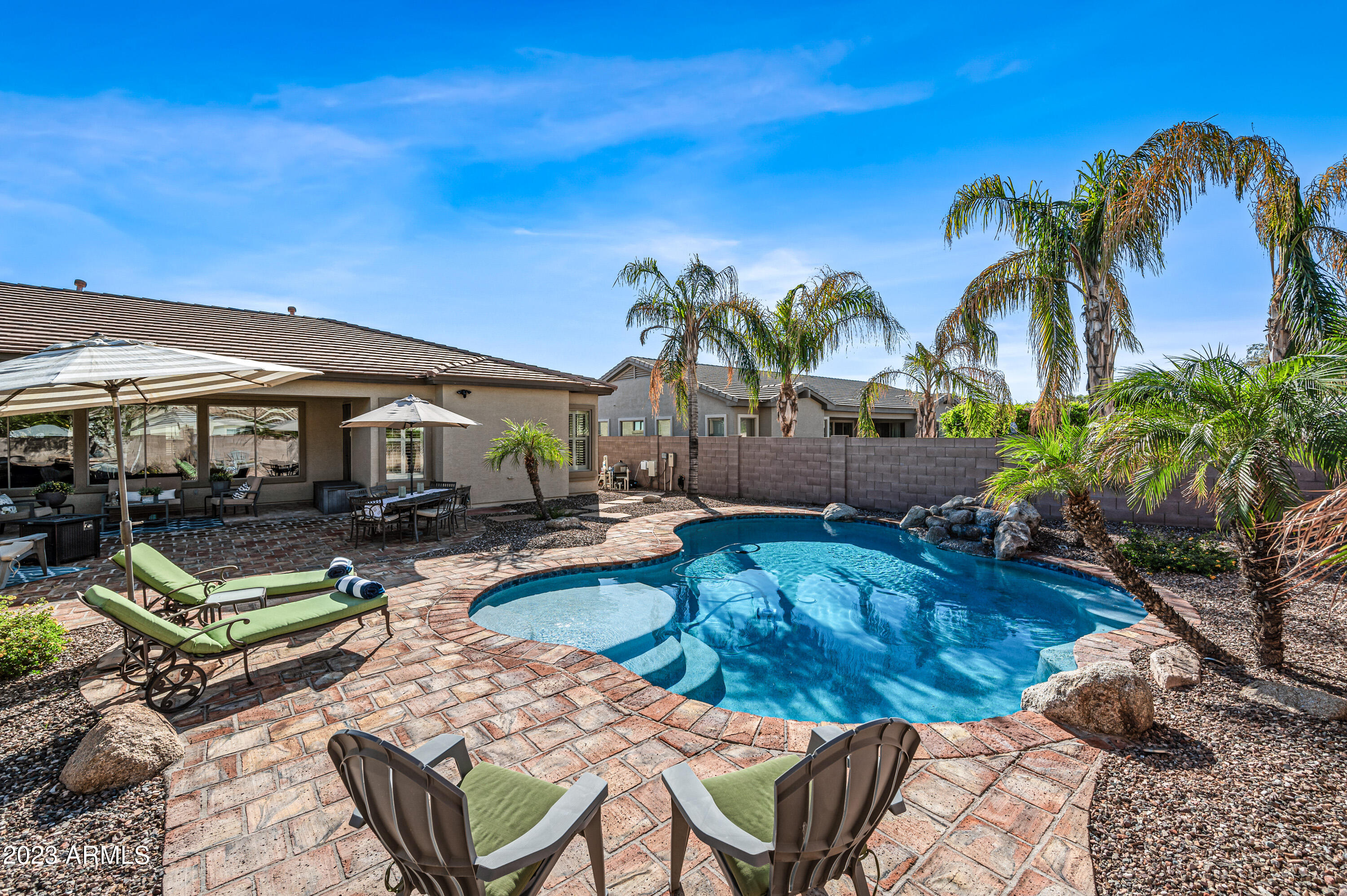 702 East Hopkins Road Gilbert, AZ 85295 - Photo 5 of 78 37-ocupix-702EHR