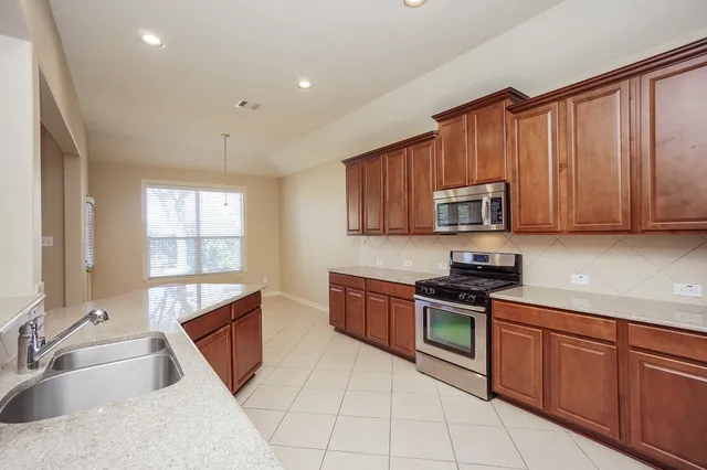 $2,950 | 24638 Wild Oak Lake Drive, Katy, TX 77494