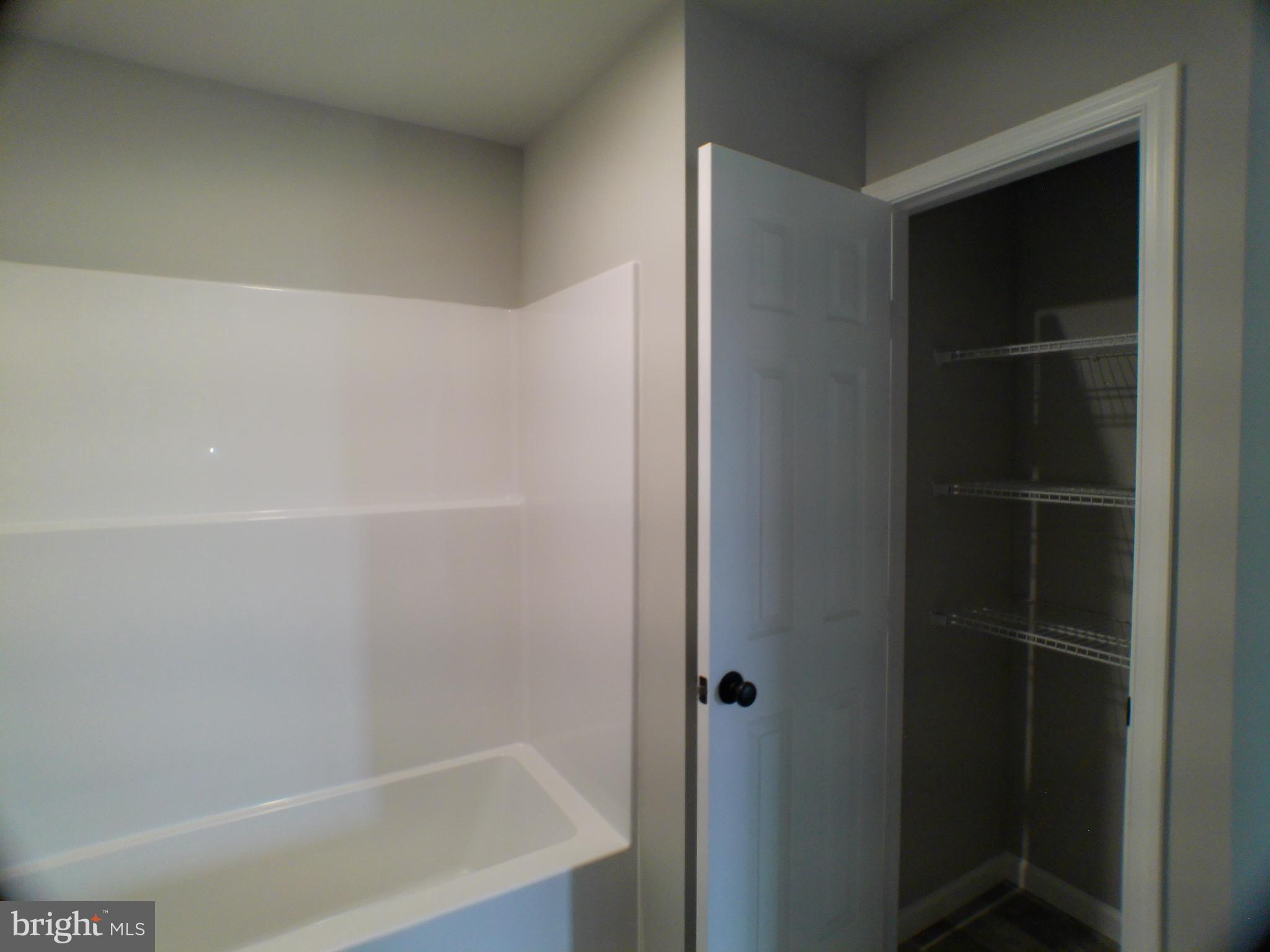 1735 Quarry Road Lebanon, PA 17046 - Photo 21 of 24 a close up of a bathtub