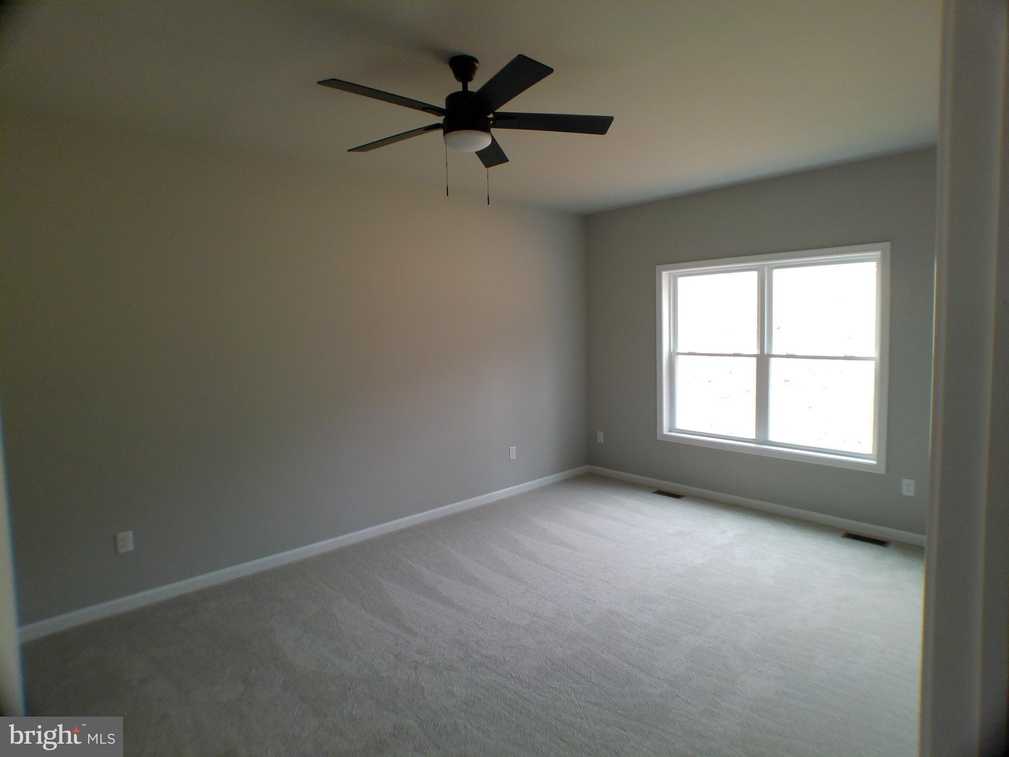 1735 Quarry Road Lebanon, PA 17046 - Photo 8 of 24 an empty room with a window