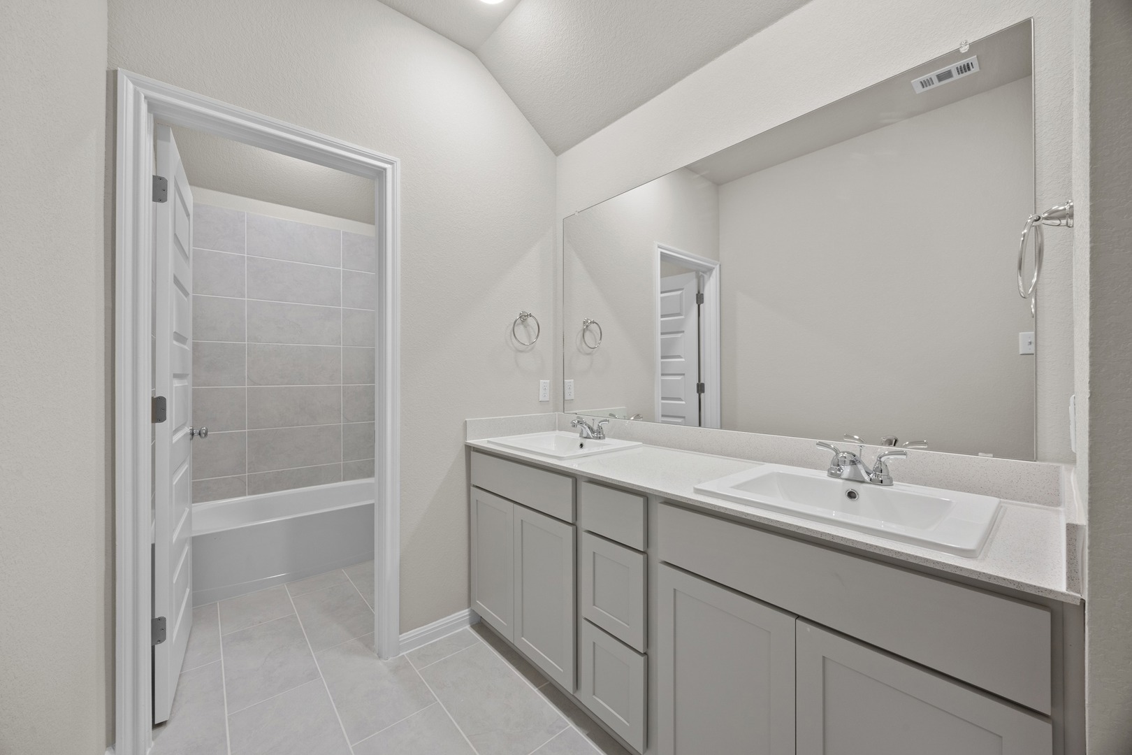 206 Hornet Street Elgin, TX 78621 - Photo 27 of 39