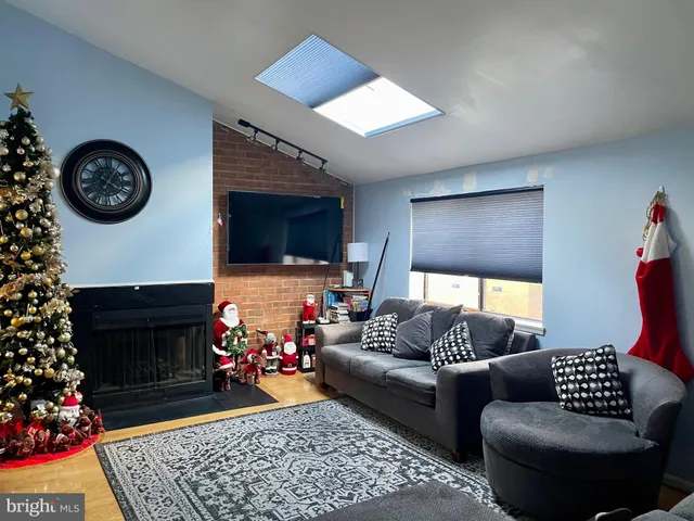 $325,000 | 3407 Summit Court Northeast, Unit 3407, Washington, DC 20018