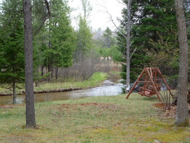 5222 Pumpanickel Road Traverse City, MI 49696 - Photo 37 of 40 1799540-36.JPG