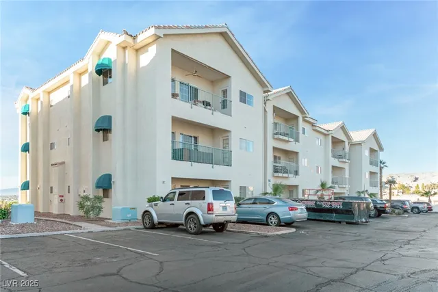 $179,900 | 3550 Bay Sands Drive, Unit 1098, Laughlin, NV 89029