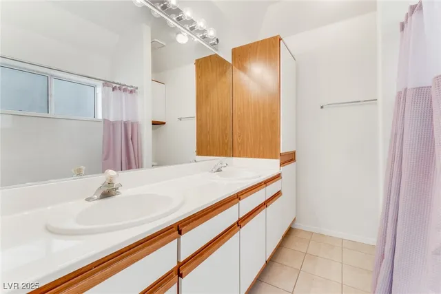 $179,900 | 3550 Bay Sands Drive, Unit 1098, Laughlin, NV 89029