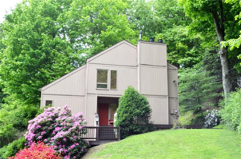 213 Hillendale Road Pittsburgh, PA 15237 - Photo 1 of 24