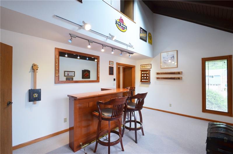 213 Hillendale Road Pittsburgh, PA 15237 - Photo 8 of 24