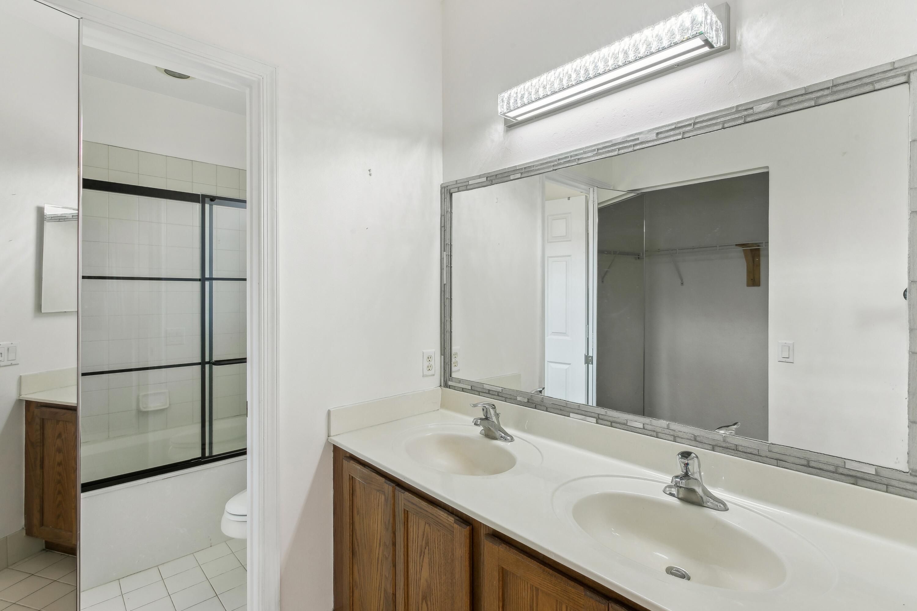 3248 Mirella Drive Riviera Beach, FL 33404 - Photo 14 of 25 Master Bath