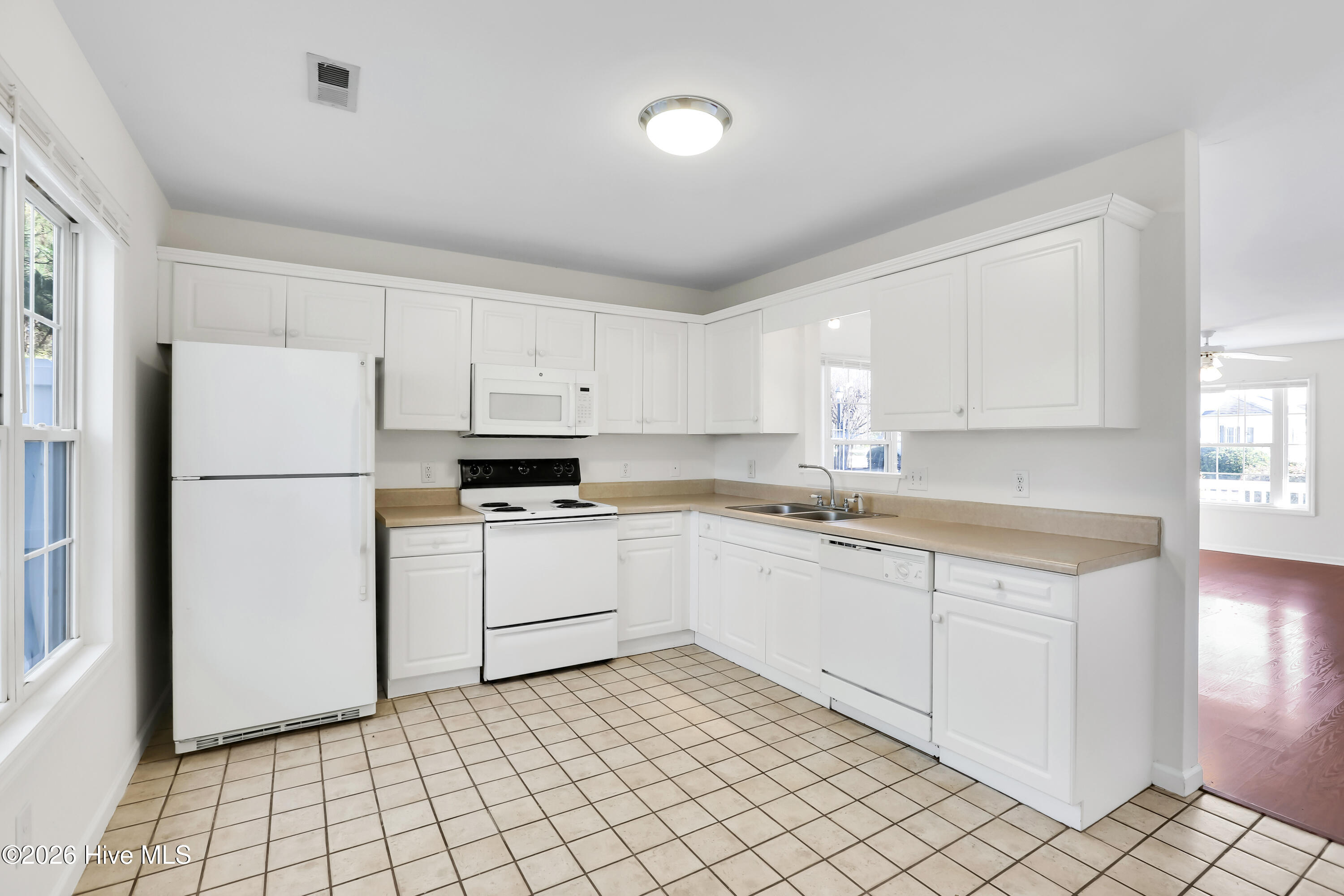 4910 Bridger Road, Unit 19 Shallotte, NC 28470 - Photo 13 of 53 4910BridgersRoadUnit19-12