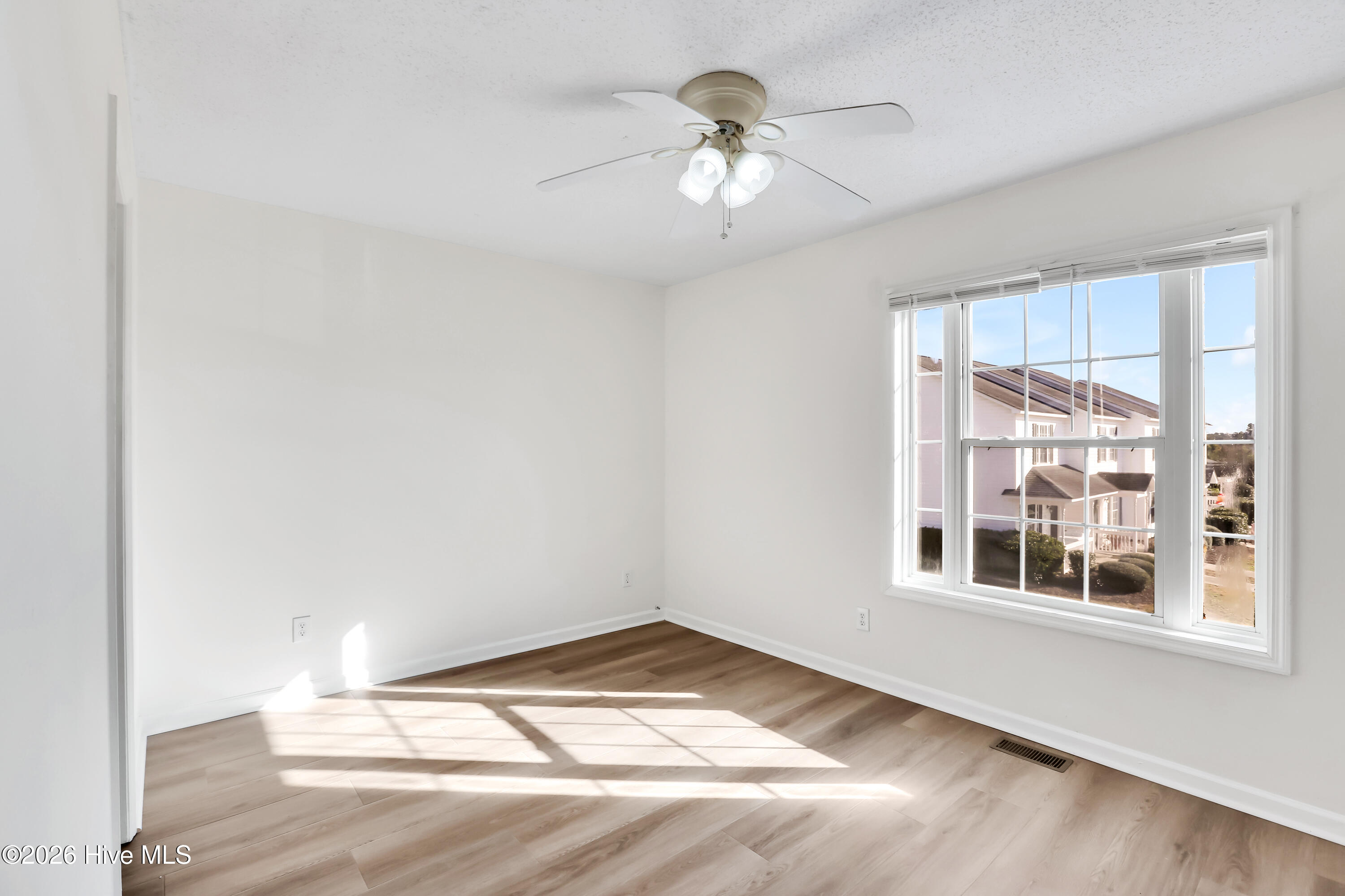 4910 Bridger Road, Unit 19 Shallotte, NC 28470 - Photo 17 of 53 4910BridgersRoadUnit19-16